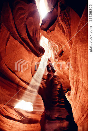 Antelope Canyon, USA 15866896