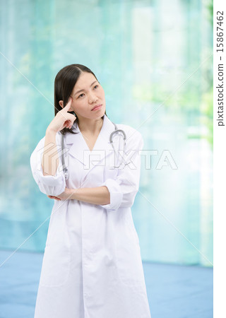 Bust up image of young female doctor Bust up image of young female doctor 15867462