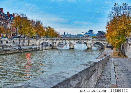 Cite island on a bright fall day in Paris Cite island on a bright fall day in Paris 15869552
