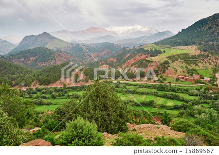 Tizi-n-Tichka pass, Morocco, Africa 15869567