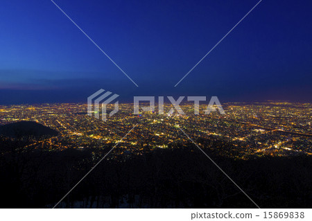 札幌的夜景 15869838