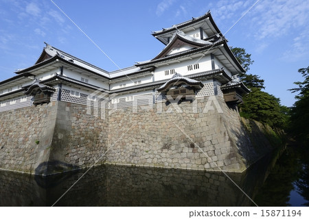 Kanazawa castle ruffle 15871194