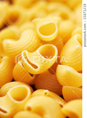 Macaroni italian pasta background 15871219