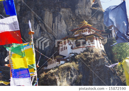 Bhutan / Taktsang Palphug Monastery / Bhutan / Paro / Taktzan Monastery 15872590