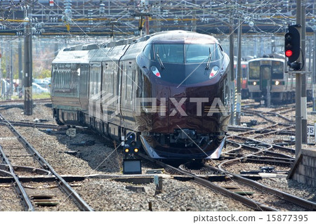E655系列Nogomi（英文） 15877395