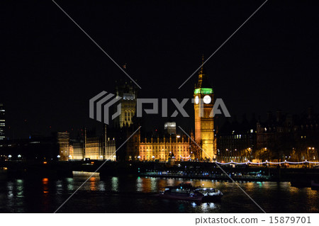 倫敦特產大本鐘(夜景)從泰晤士河的另一邊射擊 倫敦特產大本鐘(夜景)從泰晤士河的另一邊射擊 15879701