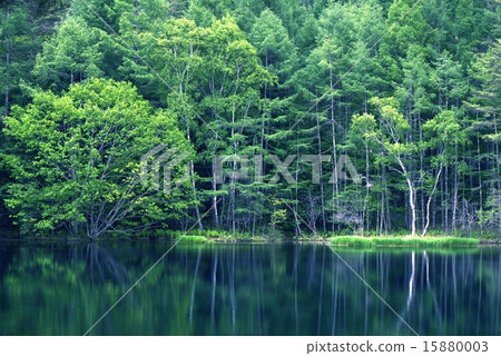 Oga湖在初夏 15880003