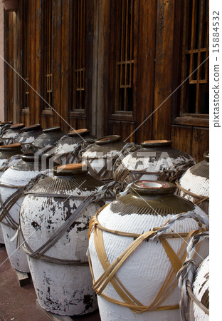 Shaoxing wine bottle. 15884532