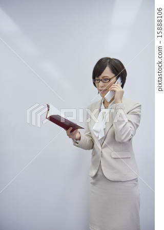 在四十年代的女性事務 15888106
