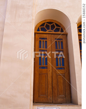 Door and niche in Historic old house, Kashan, Iran 15888152