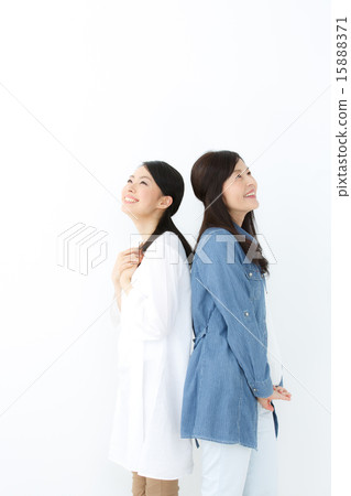 Parent and child back to back Parent and child back to back 15888371