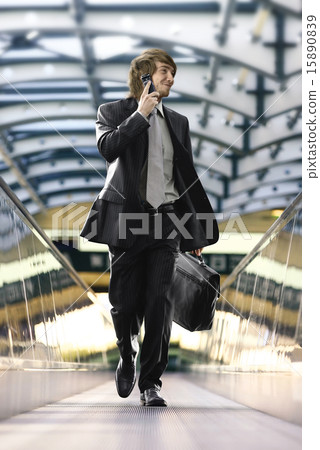 young businessman 15890839