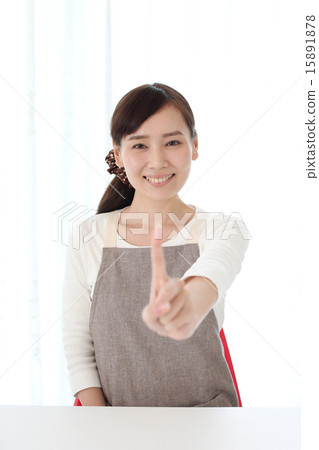 The best housewife 15891878