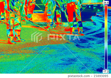 Infrared image of Workers 15893095