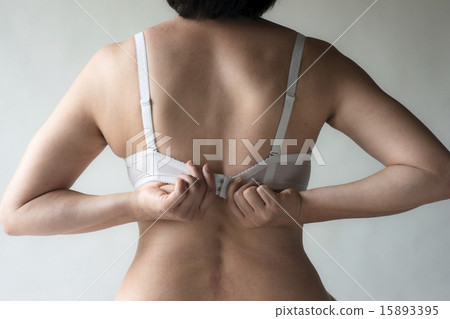 Women in bra 15893395