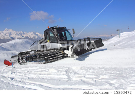 Snow groomer 15893472