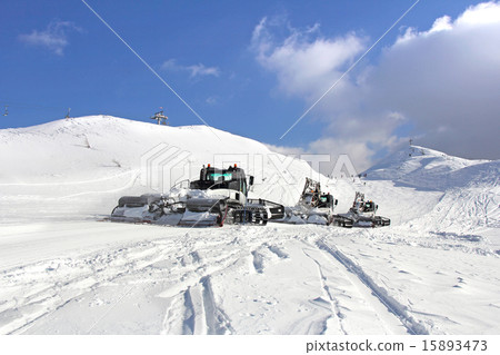 Snow groomers Snow groomers 15893473