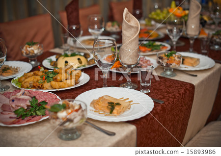 Laid the table 893. Laid the table 893. 15893986