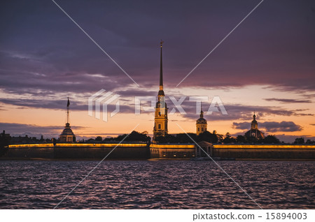 Night photos of the Peter and Paul Fortress 1178. 15894003