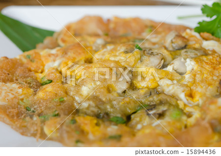 Oyster omelett 15894436