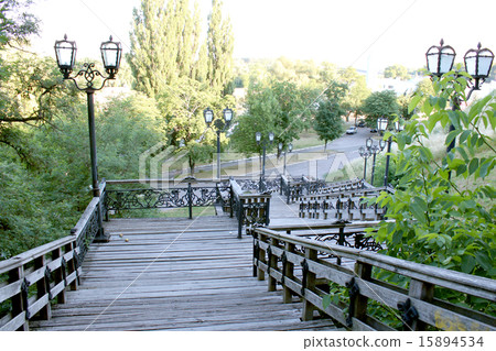 wooden stairs in the city park 15894534