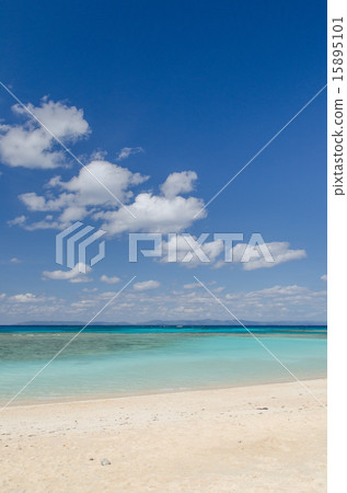 Okinawa Prefecture Haterumajima Nishihama 15895101