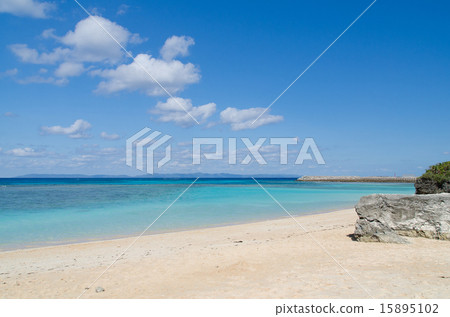 Okinawa Prefecture Haterumajima Nishihama 15895102
