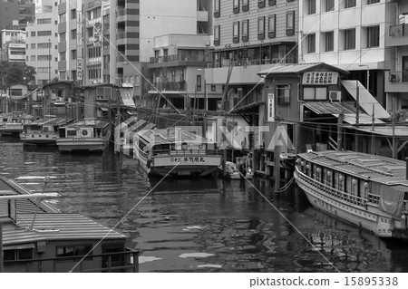 Yanagibashi 15895338