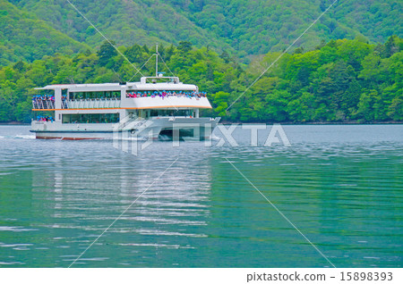 Pleasure boat Pleasure boat 15898393
