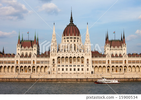 Hungarian Parliament Building in Budapest 15900534