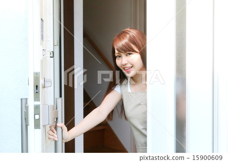 Female Lifestyle 15900609