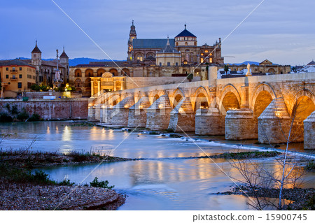 Morning in Cordoba Morning in Cordoba 15900745