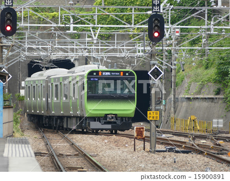 New Yamanote Line E235 series Sagamiko Lake Station 15900891