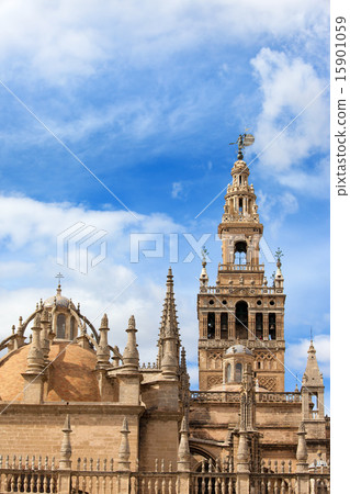 Seville Cathedral Tower and Dome 15901059