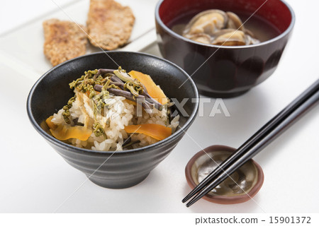 Warabi no Yama vegetables Oka and clams miso soup 15901372
