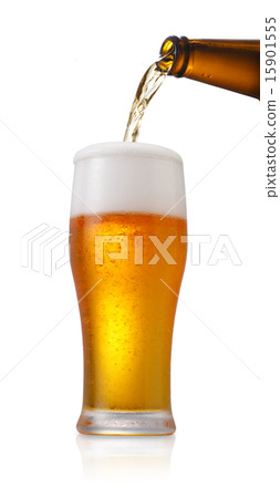 倒一杯啤酒 15901555