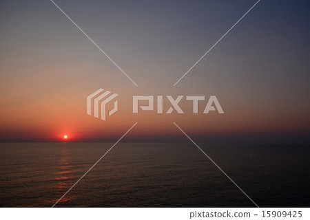 Sunset in the Sea of Japan (17) Sunset in the Sea of Japan (17) 15909425