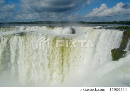 Iguazu Falls Iguazu Falls 15909824