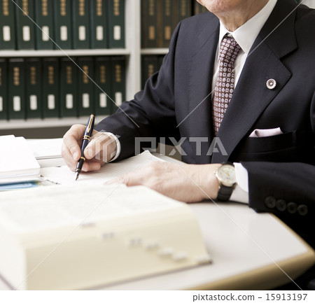 Lawyer Image 15913197