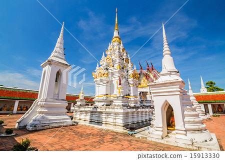 Wat Phra Borommathat Chaiya Worawihan,  15913330