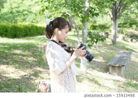 Camera girls _ 1 15913498