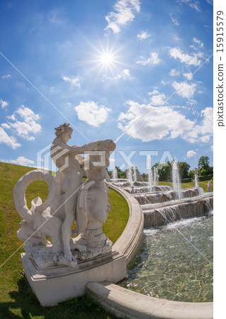 Belvedere Palace with fountains in Vienna, Austria 15915579