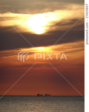 Sunset and a ship Sunset and a ship 15920607