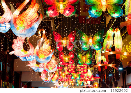 Beautiful lantern festival in Shanghai 15922692