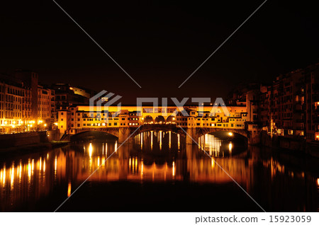Ponte Vecchio Ponte Vecchio 15923059