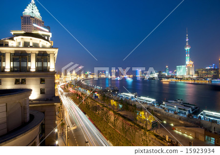Shanghai skyline at night 15923934