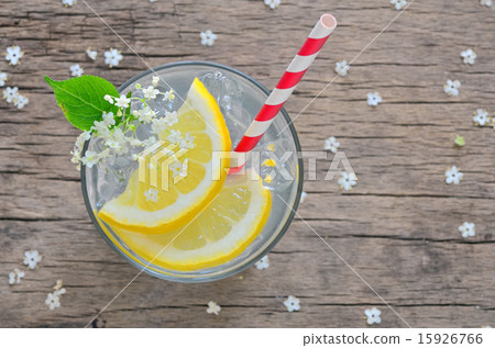 Elder lemonade 15926766