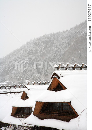 Winter old folk house settlement Winter old folk house settlement 15927427