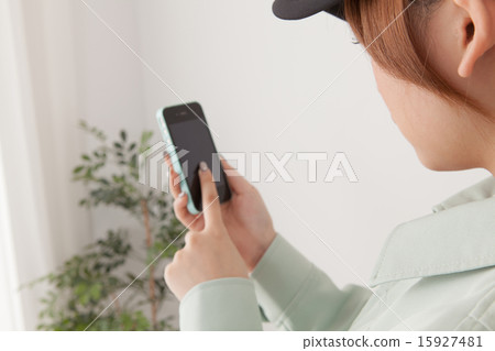 operate, smart phone, person 15927481