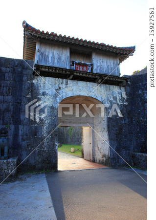 首里城堡迎賓門 15927561